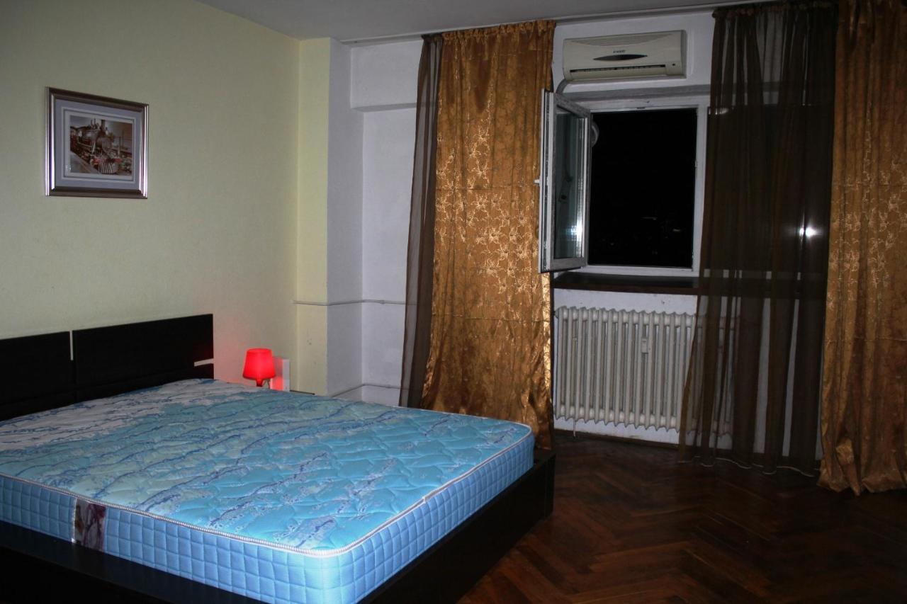 Modern Apartment City Center 2 Bukares Bagian luar foto